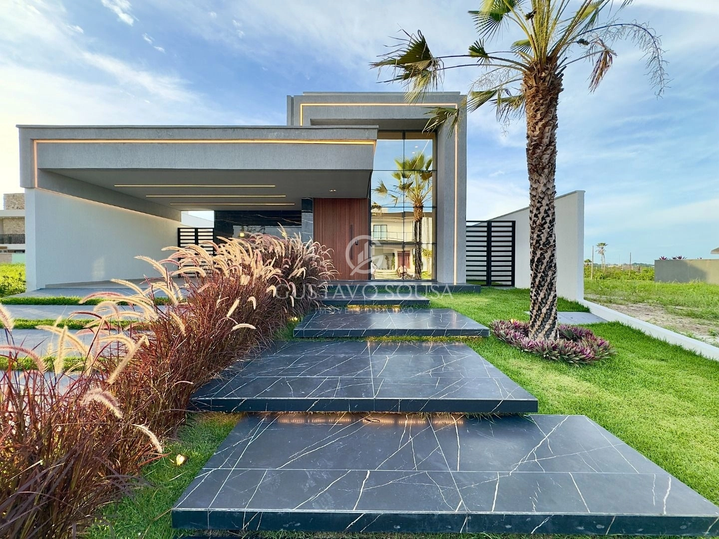 Casa com 3 dormitórios à venda, 139 m² por R$ 1.290.000,00 - Cidade Alpha - Eusébio/CE