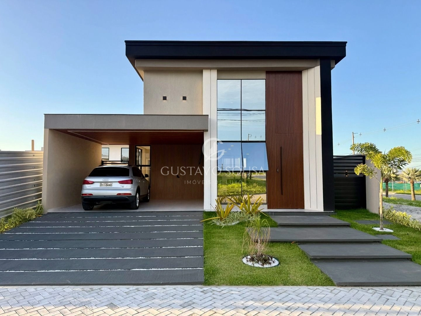 Casa com 3 dormitórios à venda, 141 m² por R$ 1.250.000,00 - Cidade Alpha - Eusébio/CE