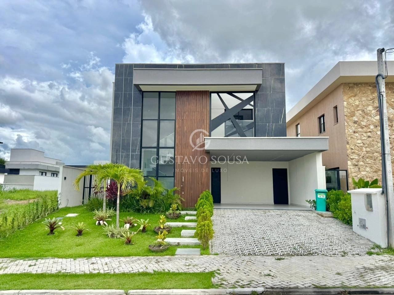 Casa com 4 dormitórios à venda, 237 m² por R$ 1.599.000,00 - Cidade Alpha - Eusébio/CE