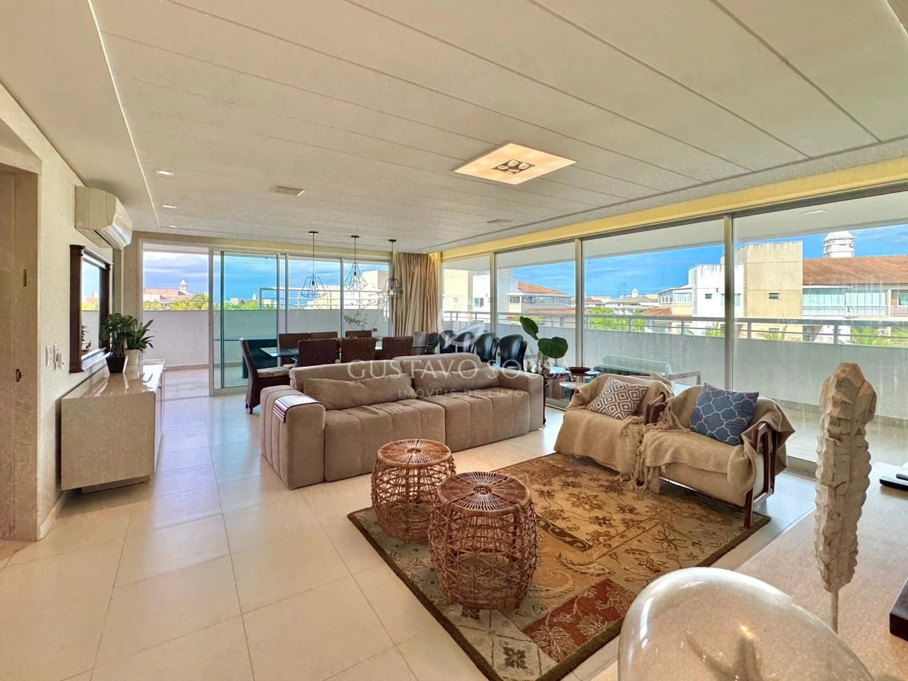 Cobertura no Golf Ville com 3 dormitórios à venda, 176 m² por R$ 2.200.000 - Porto das Dunas - Aquiraz/CE