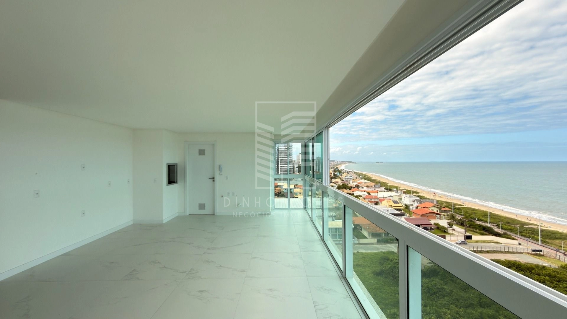 Apartamento com 4 dormitórios à venda, 180 m² por R$ 3.400.000 - Itacolomi - Balneário Piçarras/SC