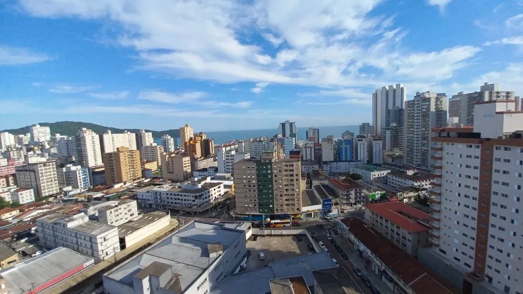 Loucura, Loucura. **Grande oportunidade**. Excelente apartamento no Boqueirão de Praia grande, de 02 dormitórios, sendo 01 suíte.