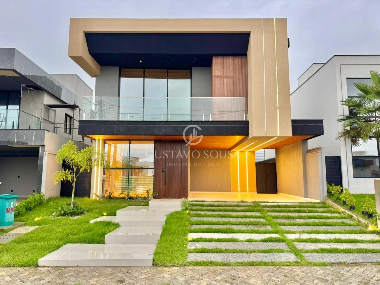 Casa com 4 dormitórios à venda, 244 m² por R$ 1.899.000,00 - Cidade Alpha - Eusébio/CE