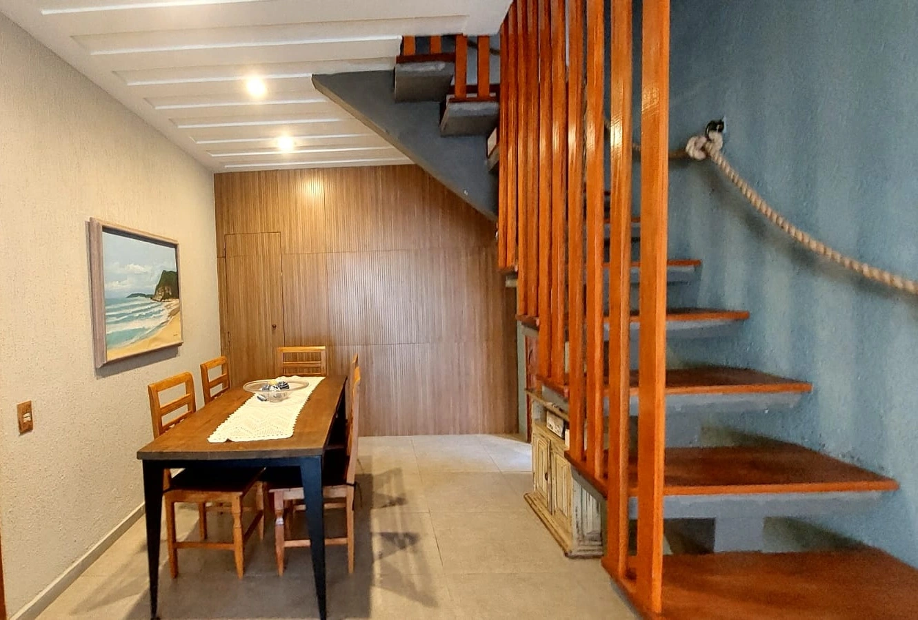 GERIBÁ CASA REFORMADA COM 4 SUÍTES E LAZER COMPLETO  A POUCAS QUADRAS DA PRAIA