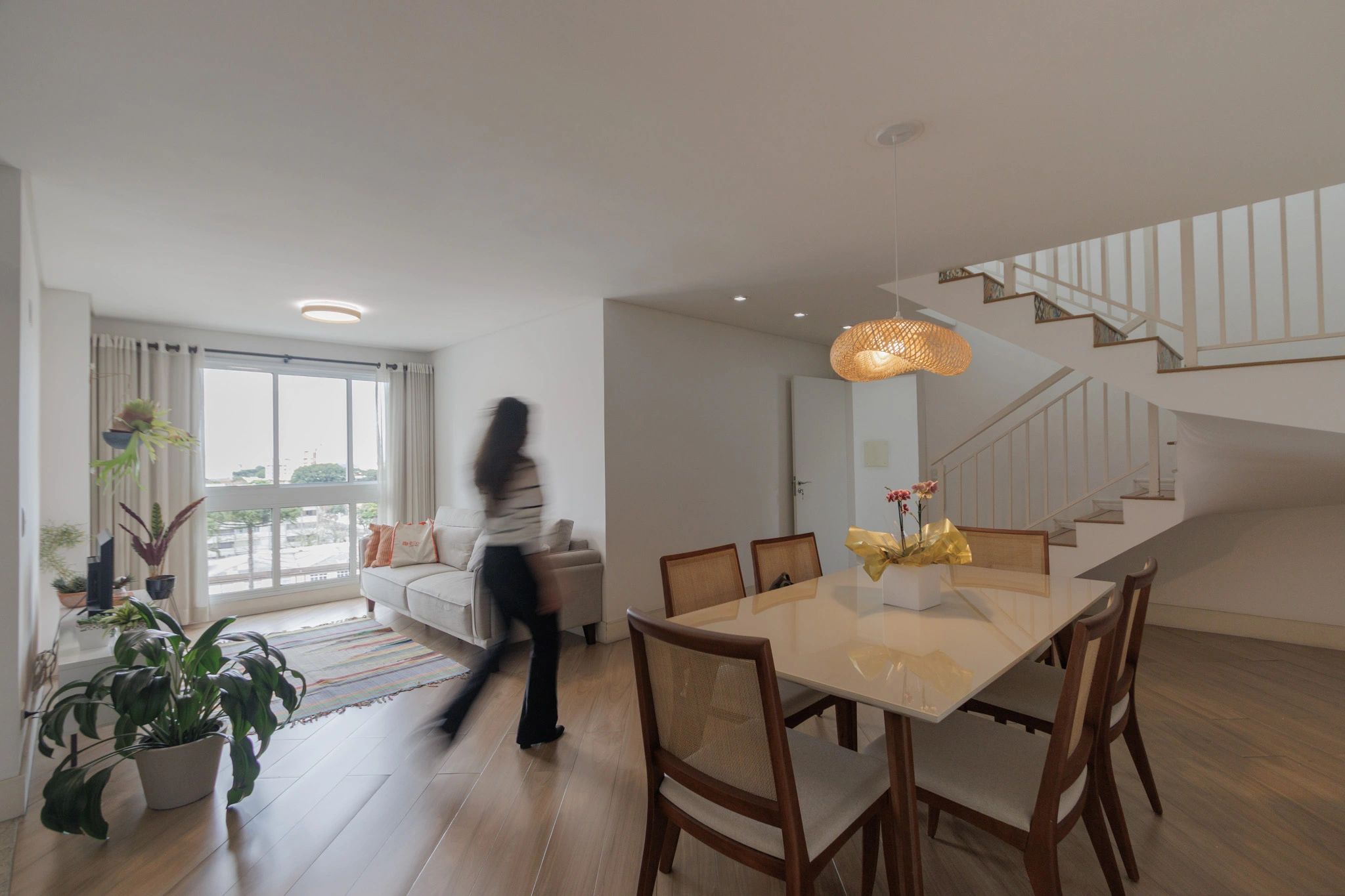 Duplex com terraço no Água Verde