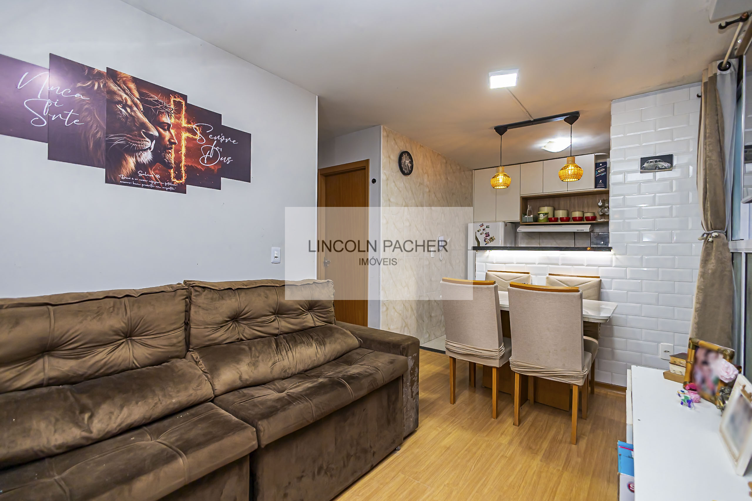 Apartamento Térreo a Venda em Colombo