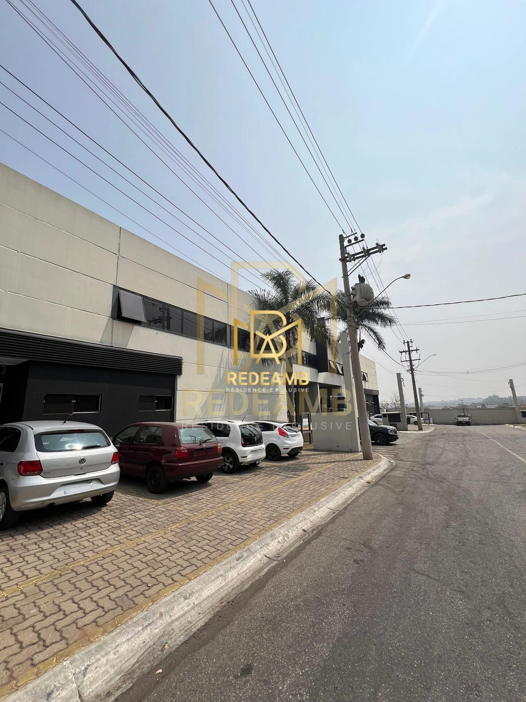 Galpão  em condomínio com área construída de 1.317,73 m² - Condomínio Industrial Gruppo Empresarial  - bairro Iporanga na cidade de Sorocaba/SP