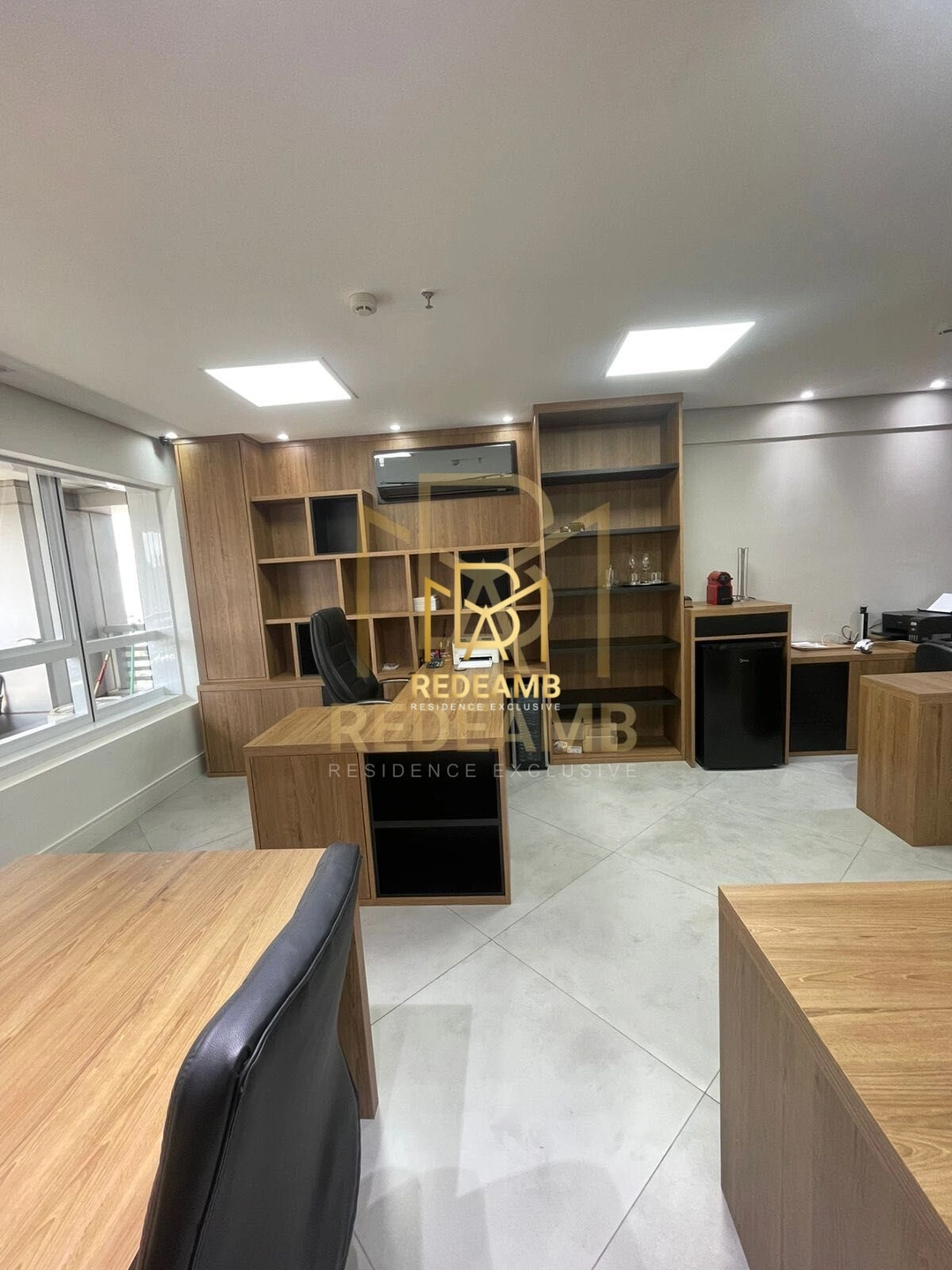 Sala comercial para Locação com 42m2 totalmente mobiliada e decorada no Office Bethaville em Barueri