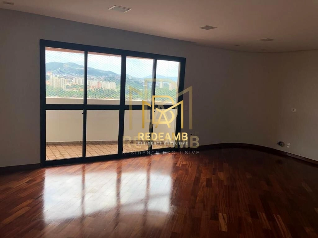 Apartamento Alto Padrão com 210 m², 04 dormitórios, sendo 02 suítes no Edifício Europa - Alphaville - Barueri/SP