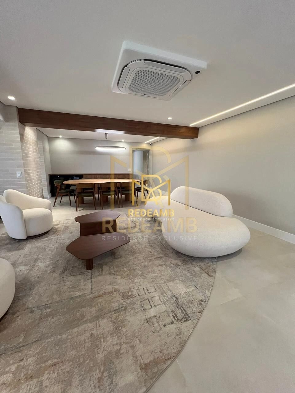 Apartamento Alto Padrão com  287 m², 03 dormitórios, sendo 03 suítes, Mobiliado  - Edifício Chateau - Alphaville - Barueri/SP