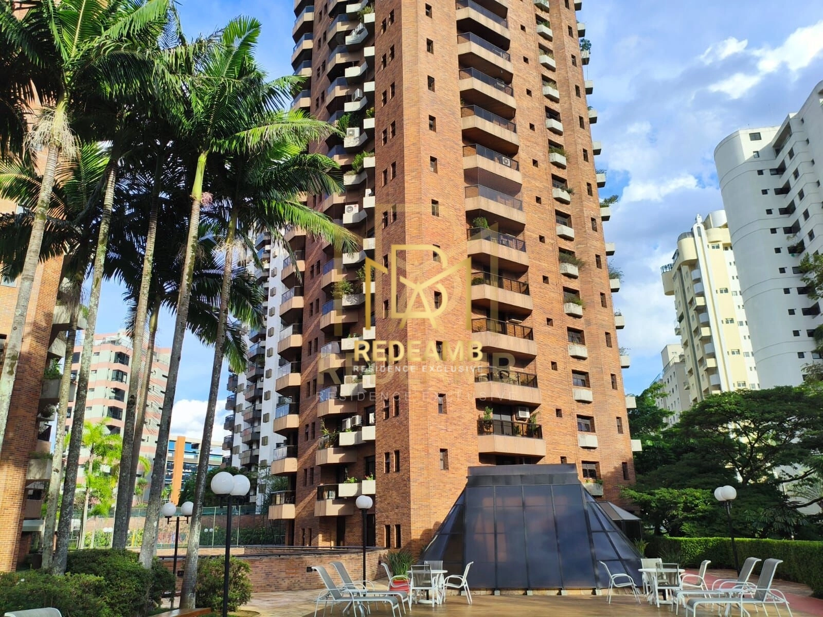 Apartamento Cobertura Duplex a Venda com 4 Suites e 600m² no Edifício Sonnier Maxim´s Localizado no Morumbi /SP