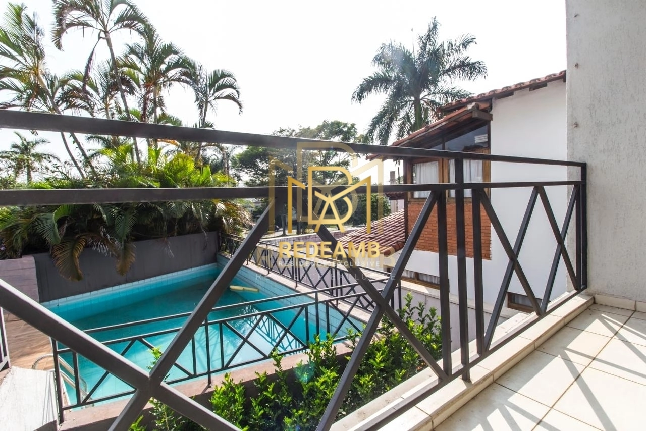 Casa No Condomínio De Luxo Em Alphaville