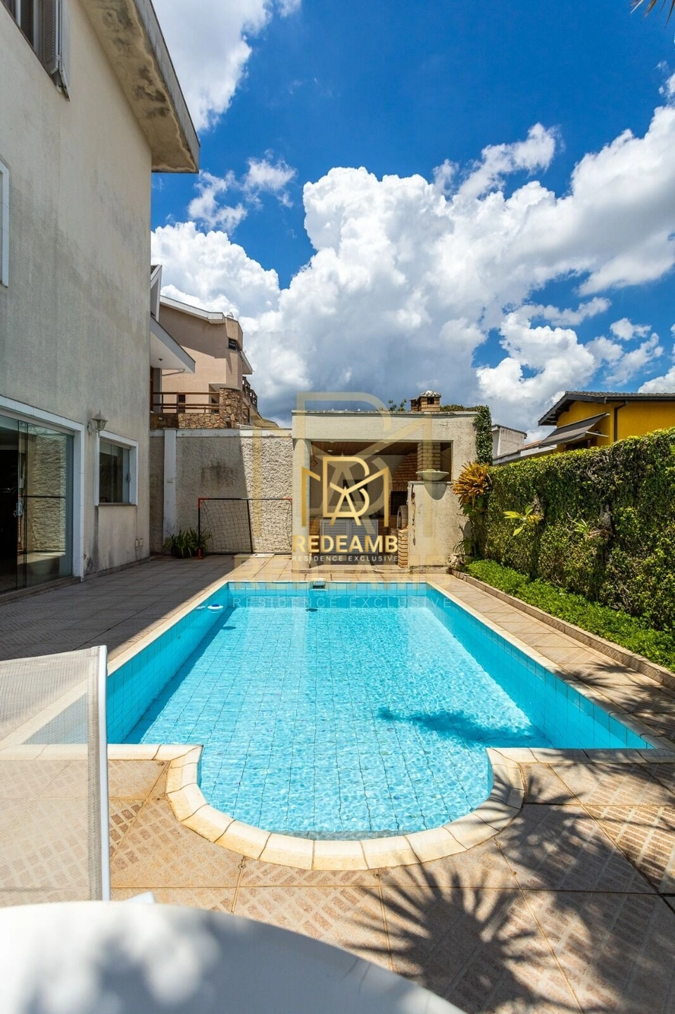 Casa Alto Padrão no Residencial 11 á venda com 320m² em Alphaville/SP