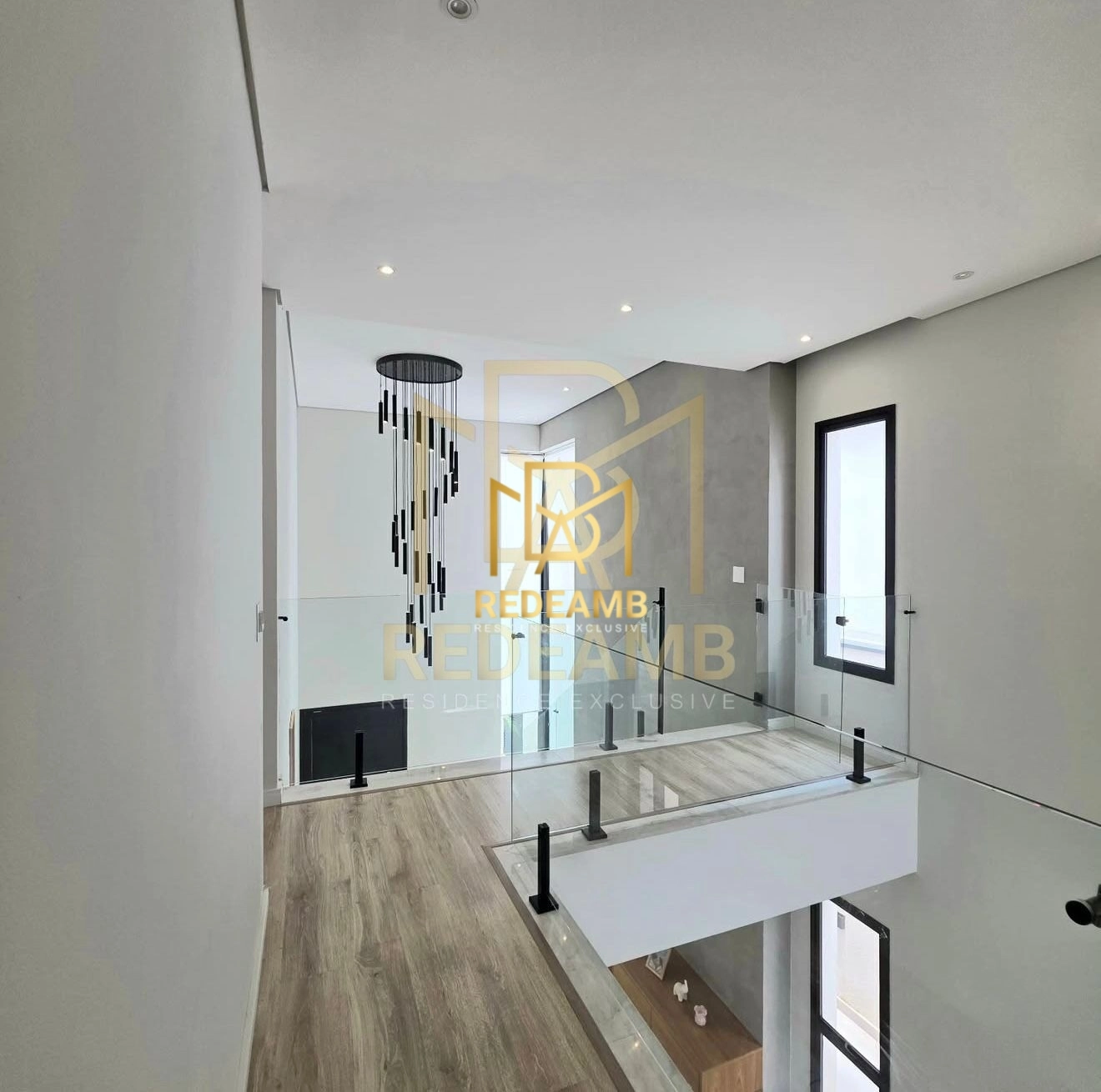 Casa de  Alto Padrão para alugar com 263,92 m² e 03 Suítes no Condomínio New Ville - Santana de Parnaíba/SP