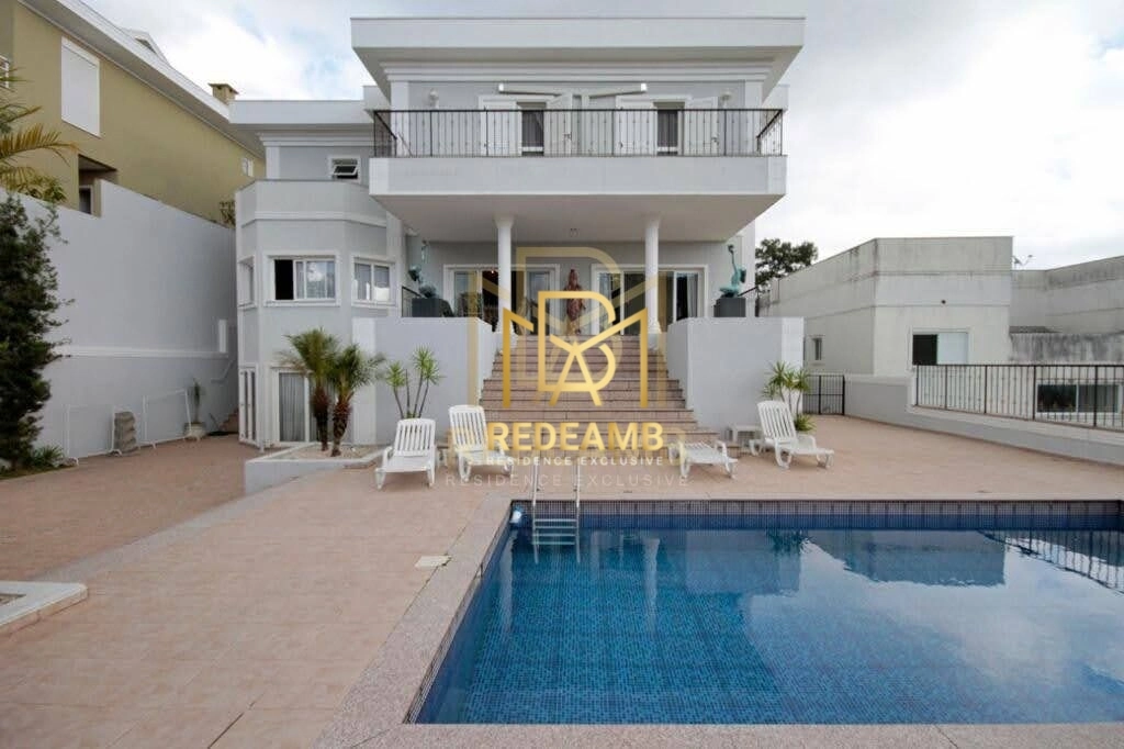 Casa à Venda - Residencial 8 Alphaville