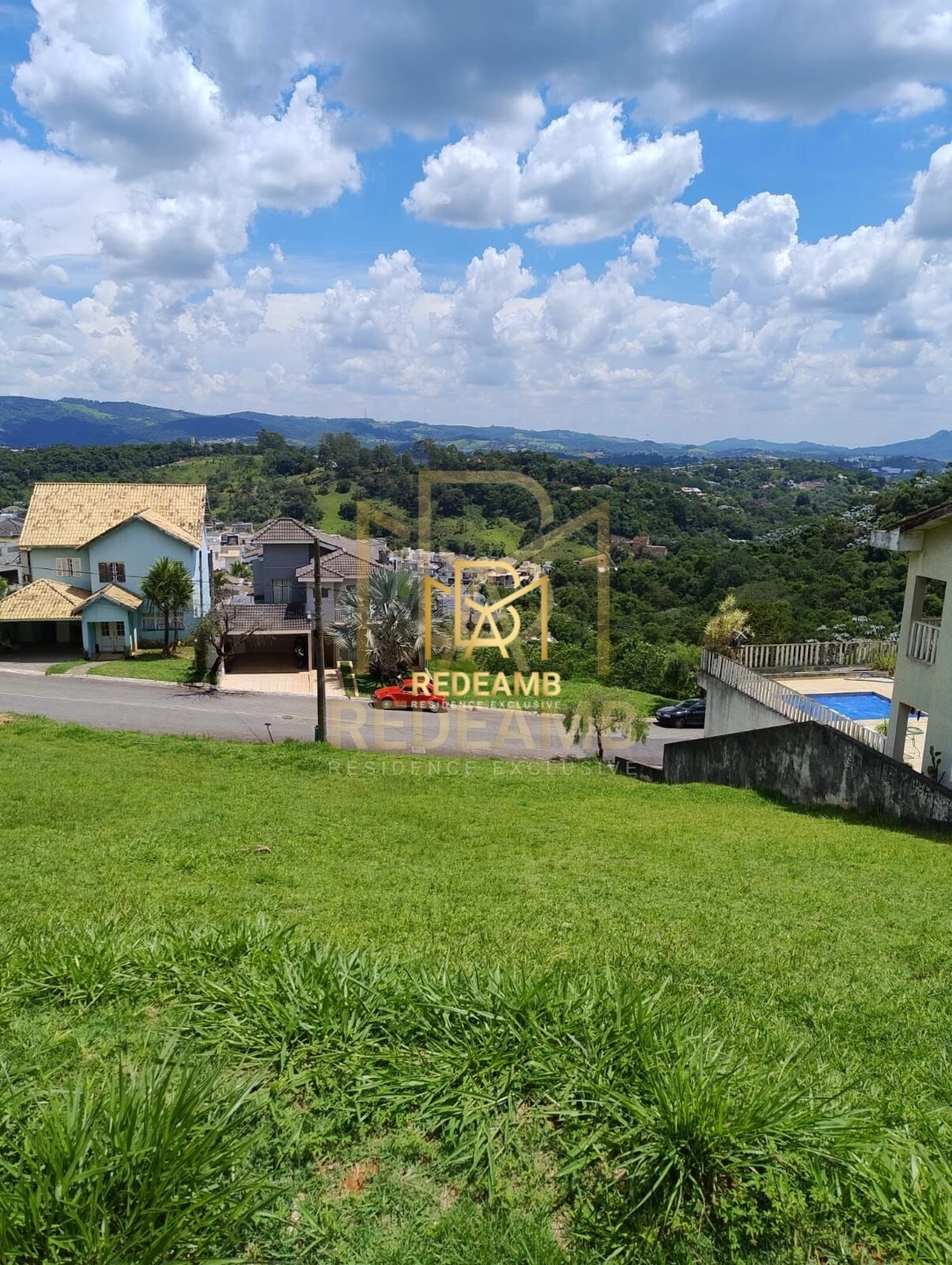 Terreno a Venda de 360m2 no Condomínio Valville 1, em Alphaville - Santana de Parnaíba/SP