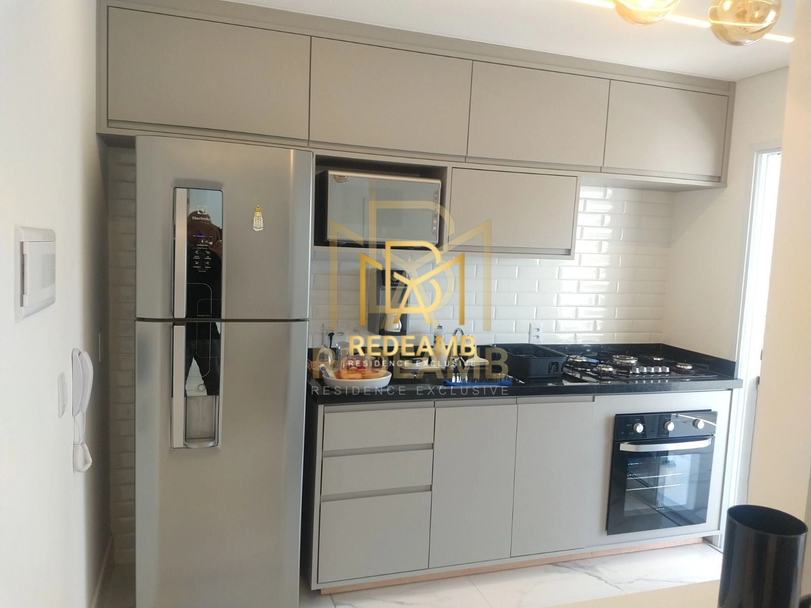 Apartamento Padrão com 63m² com 02 dormitórios, sendo 01 suíte, Mobiliado no Condomínio Glass Alphaville - Barueri/SP