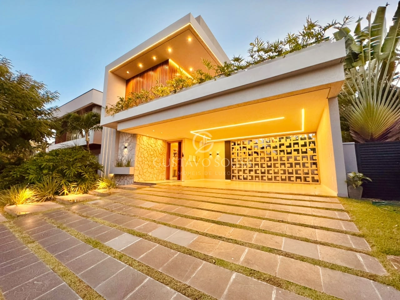 Casa em condomínio | Venda | Cidade Alpha