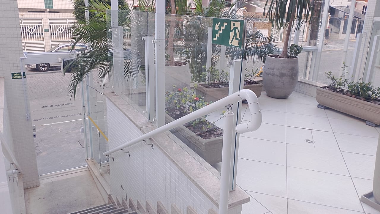 Apartamento com 2 quartos, Guilhermina, Praia Grande - R$ 800 mil, Cod: 9670