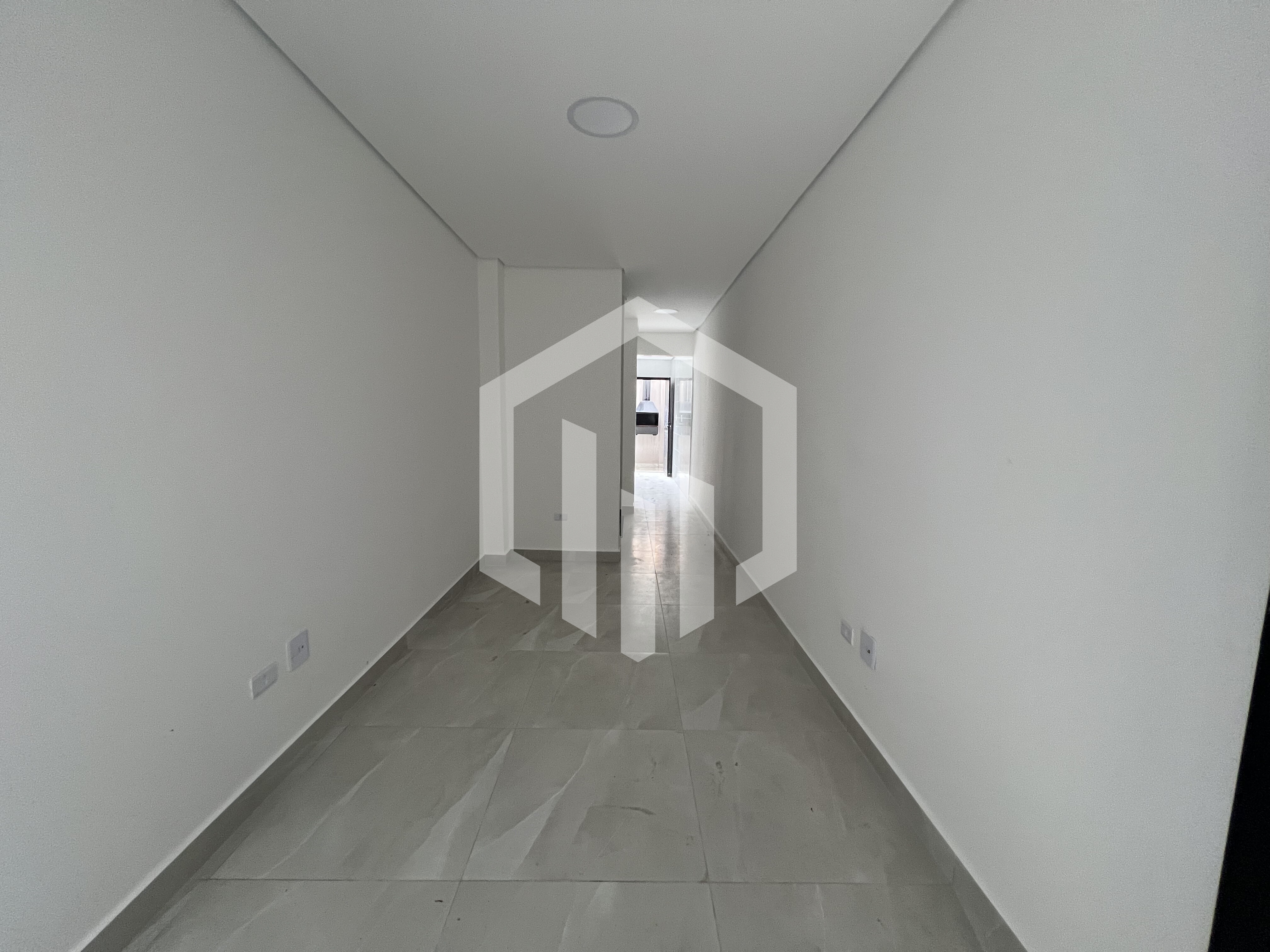 Casa em condomínio no Real, Praia Grande, 2 quartos, porcelanato, vaga e R$330.000