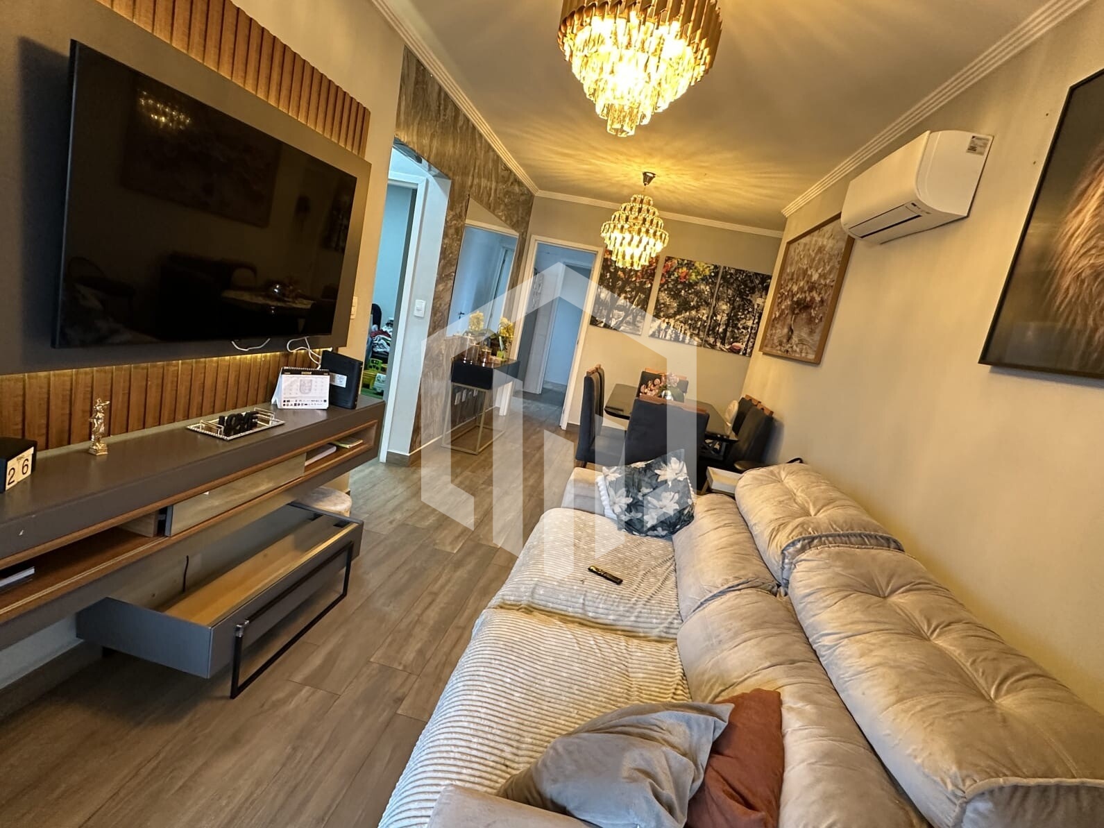 Apartamento na Aviação, Praia Grande-SP, com piscina, varanda gourmet e semi-mobiliado por R$565.000