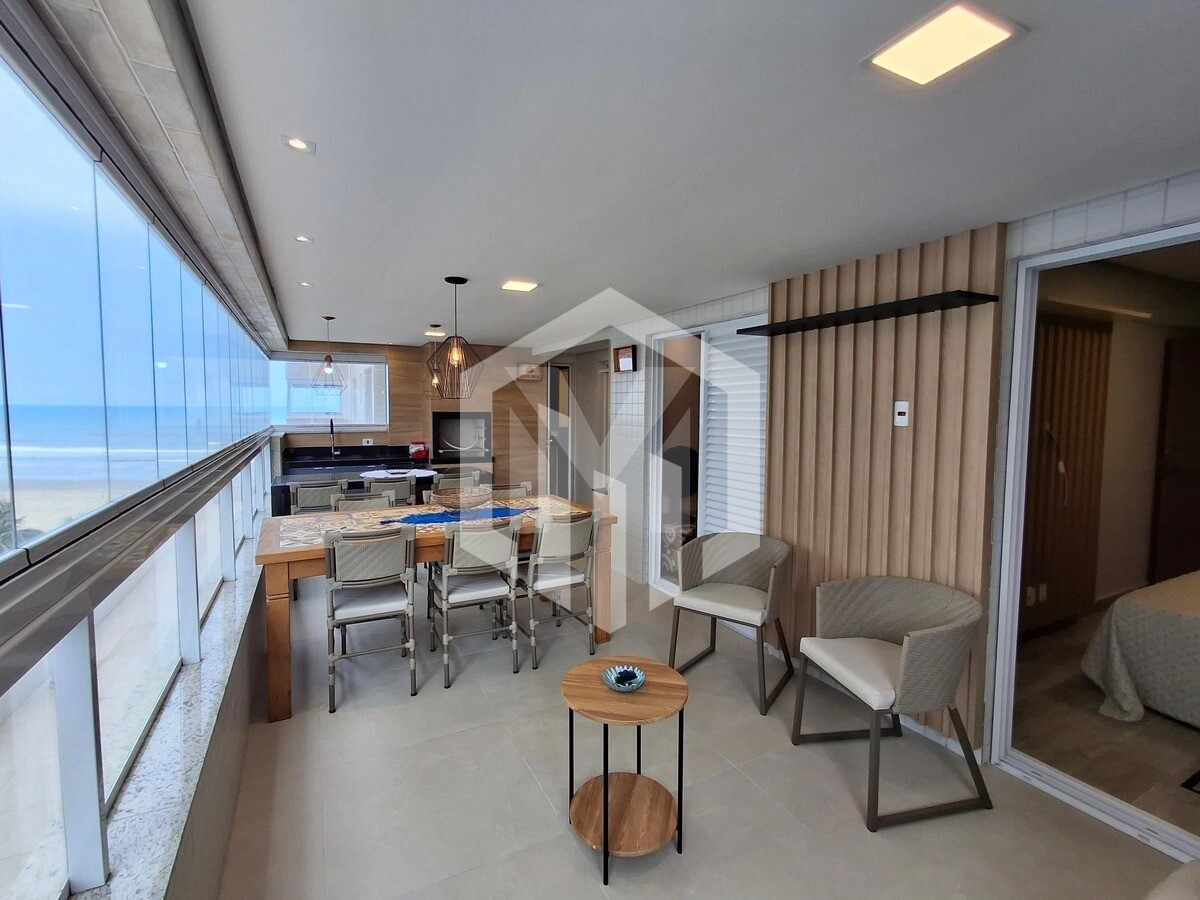 Apartamento 3 dormitórios com vista mar mobiliado no Caiçara