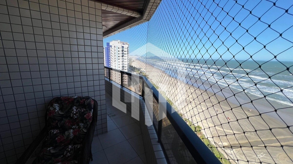 Apartamento de 3 quartos com suíte, sacada com vista para o mar e lazer completo na Caiçara, Praia G