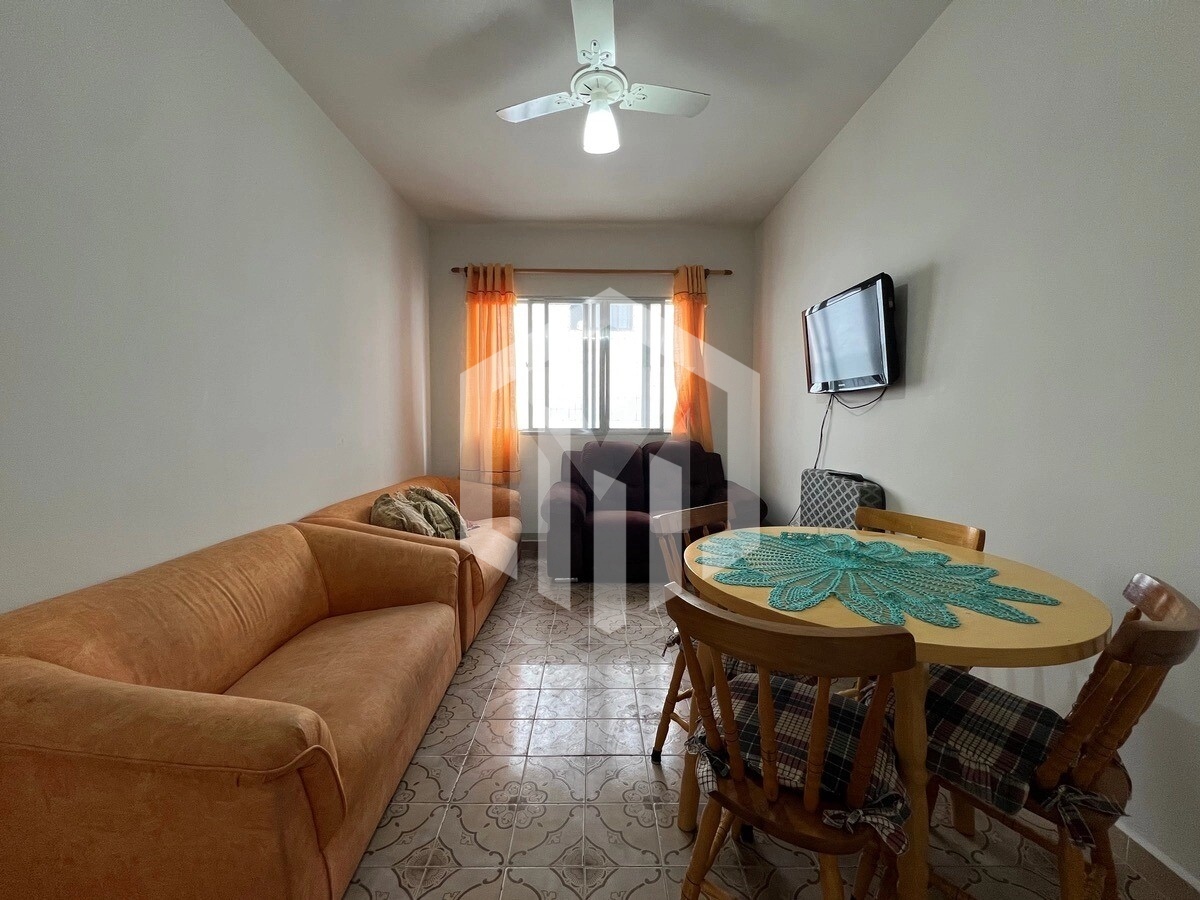 Apartamento de 2 quartos no centro do Caiçara, Praia Grande, próximo a comércio e com vaga de garage