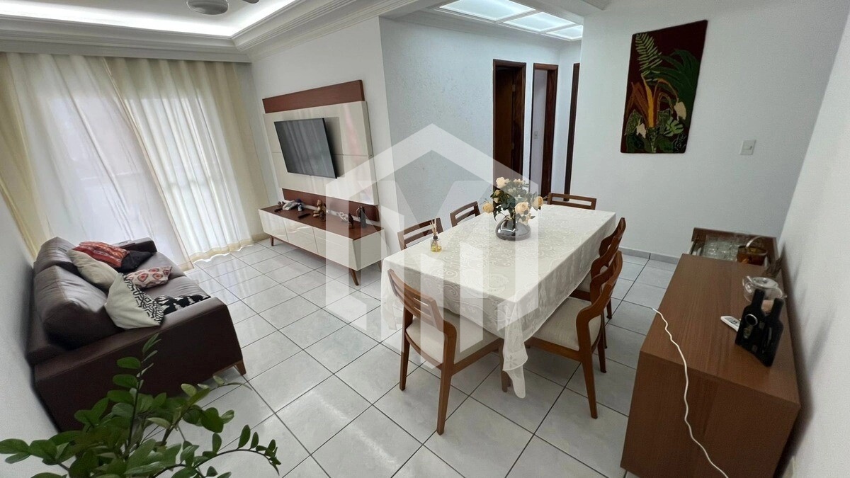 Apartamento de 79m² com 3 dormitórios, 1 suíte, perto da praia em Praia Grande-SP