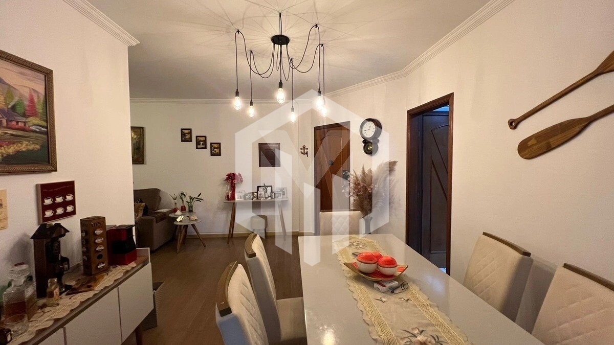 Apartamento de 3 dormitórios com 130 m² na Guilhermina, Praia Grande, com 1 suíte e 2 vagas