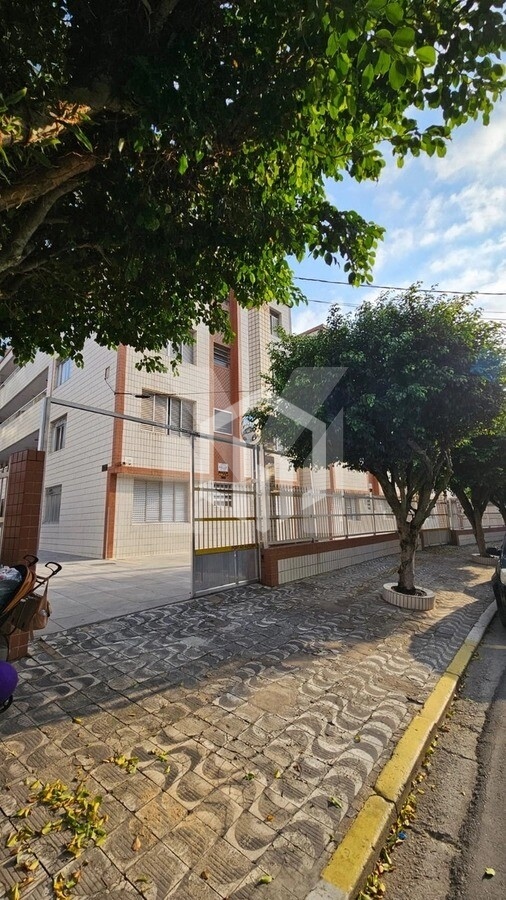 Apartamento de 2 dormitórios a 300m da praia no Boqueirão, Praia Grande