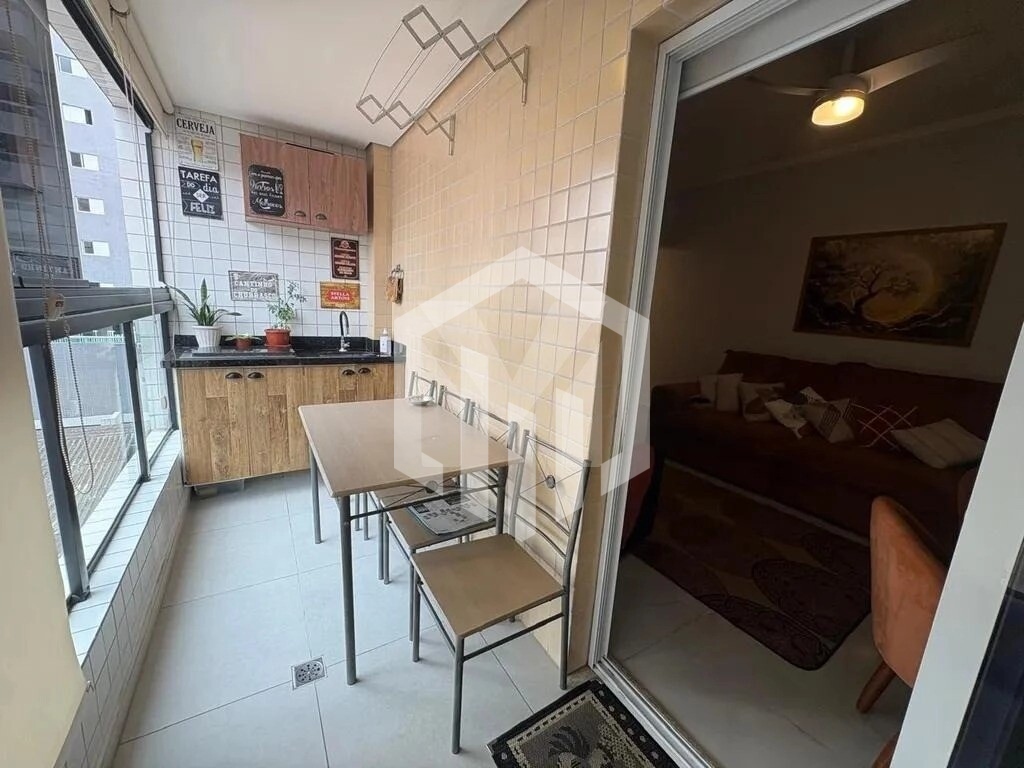 Apartamento de 52m² com varanda gourmet e 1 vaga no Ocian, Praia Grande