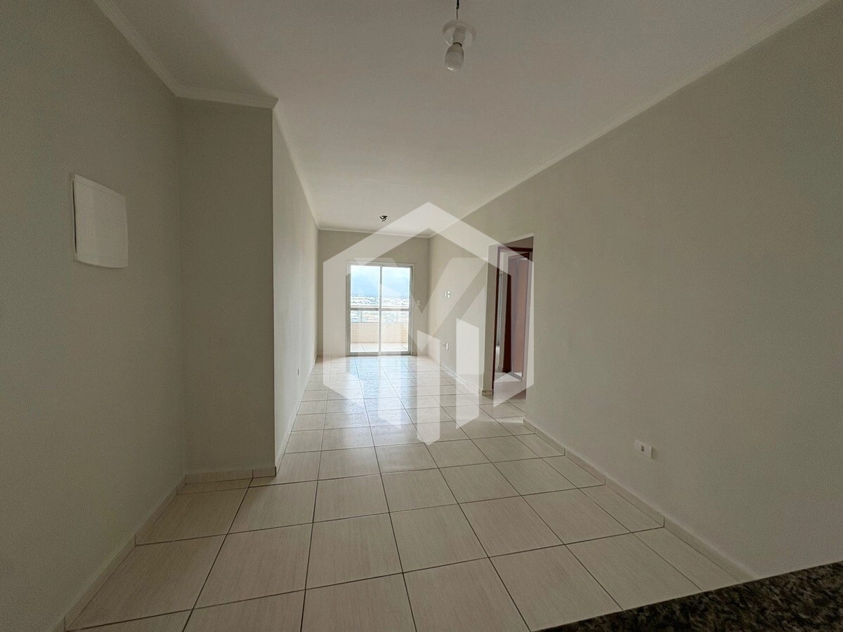 Apartamento de 79 m² com 2 dormitórios, suíte e 1 vaga, a 300m da praia em Praia Grande