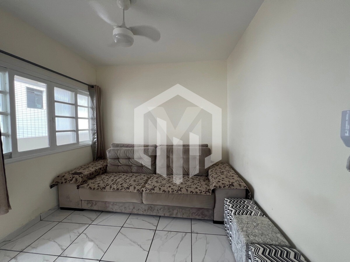 Apartamento de 1 dormitório na Guilhermina a 100m do mar por R$265 mil