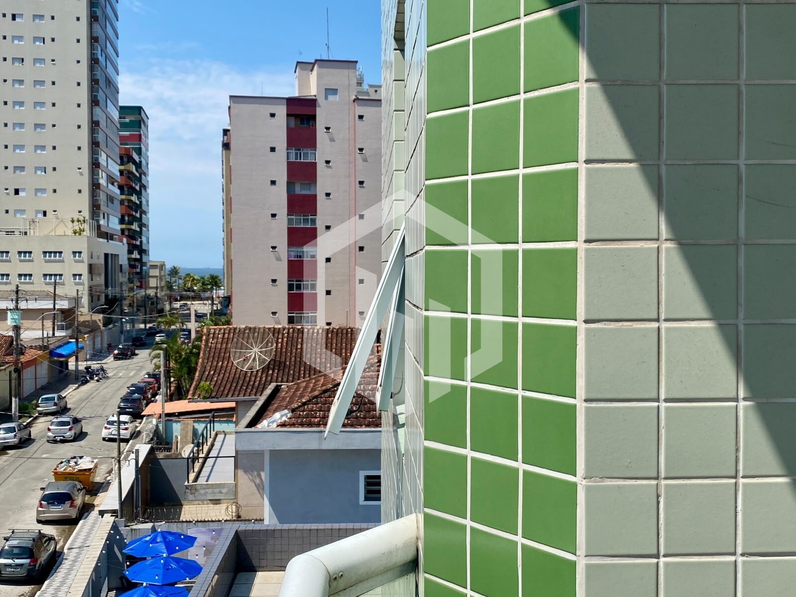 Apartamento com sacada na Aviação