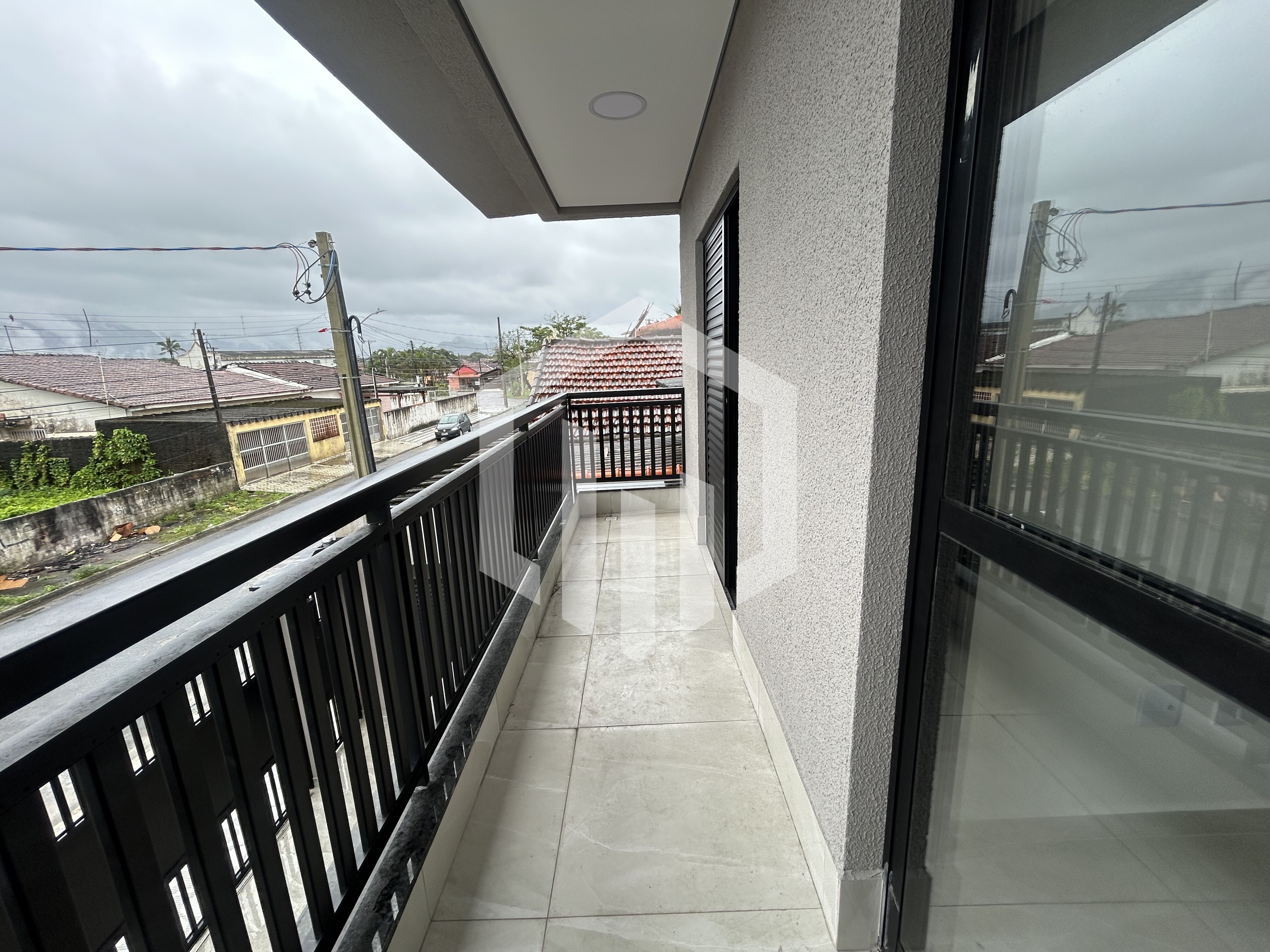 Casa em condomínio no bairro Real, Praia Grande SP por R$360.000,00