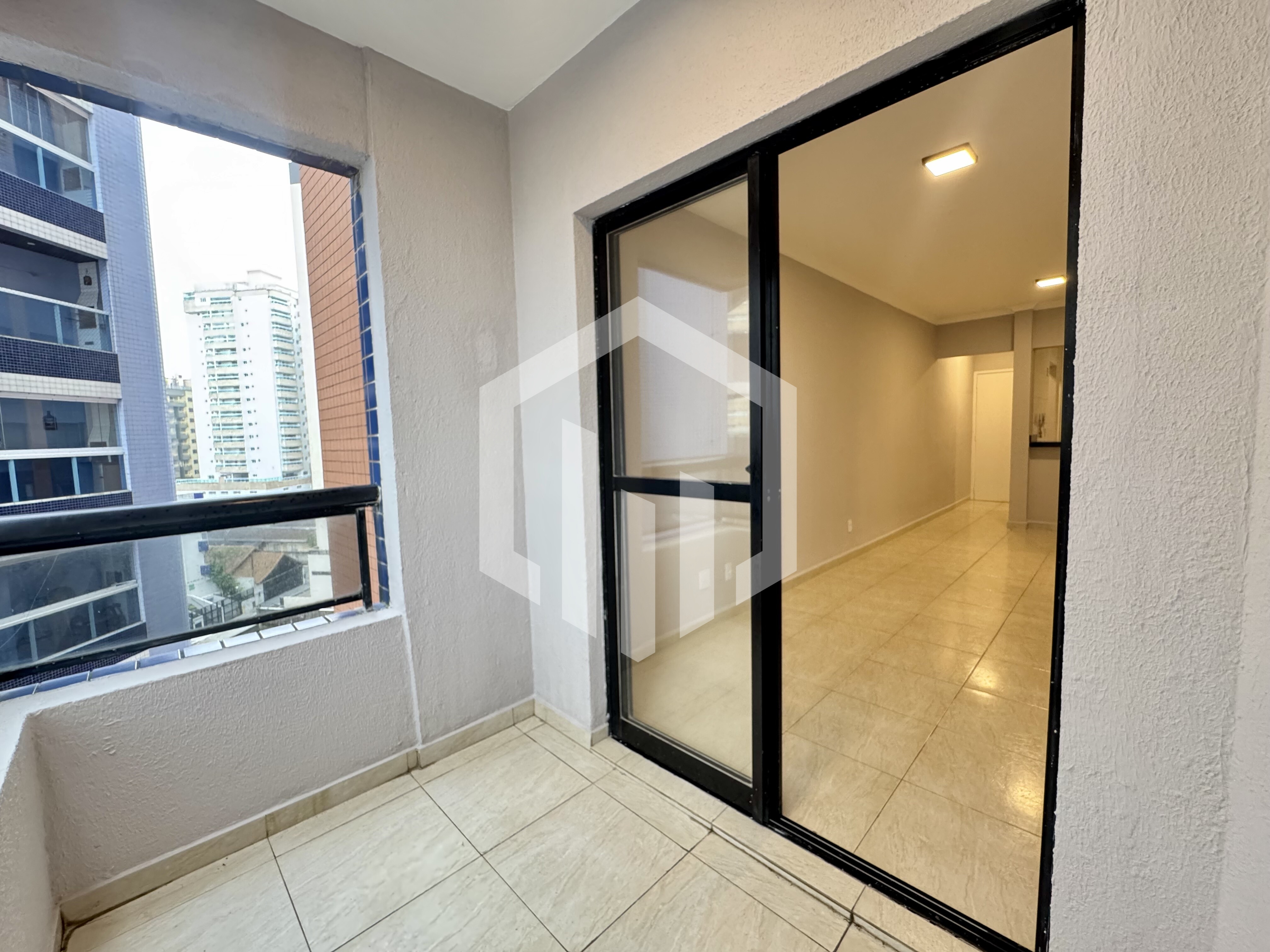 Apartamento na Aviação, Praia Grande, frente mar, 3 quartos, suíte, varanda, aceita pet e Airbnb