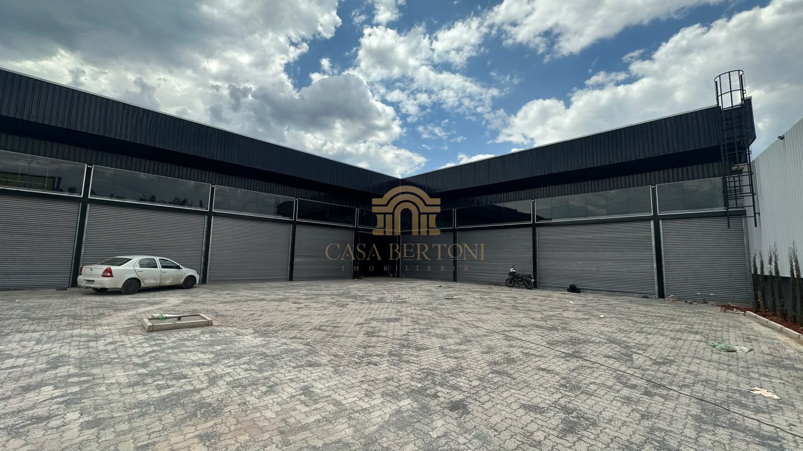GALPÃO NOVO 1.200M² RUA 1 26 DE SETEMBRO DE FRENTE PARA A DF 001 GRANDE POTENCIAL LOCAÇÃO