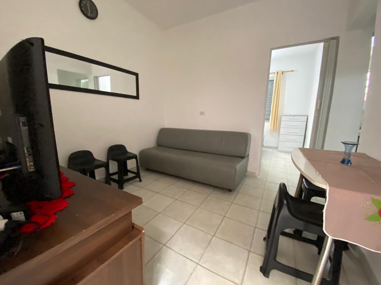Apartamento mobiliado de 1 quarto na Guilhermina, Praia Grande, aluguel por R$1800