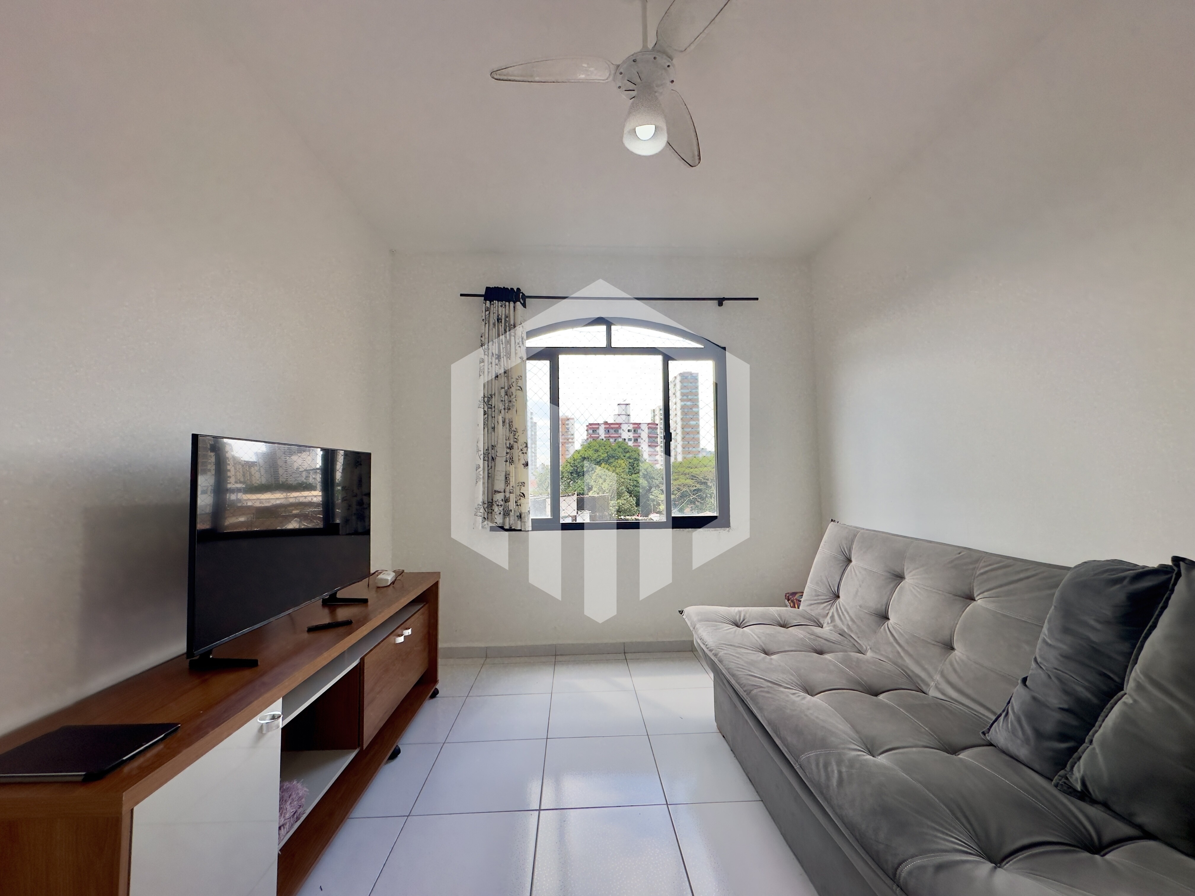Apartamento mobiliado no Caiçara, Praia Grande-SP