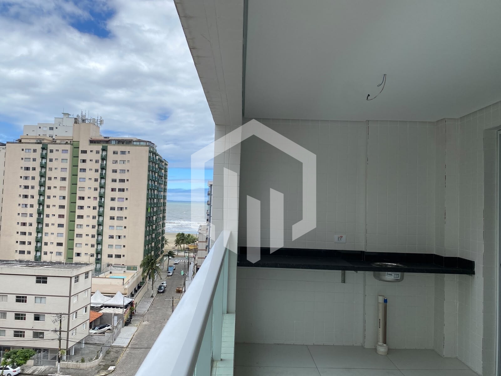 Apartamento de 3 quartos com lazer de clube e aceita pet na Aviação, Praia Grande