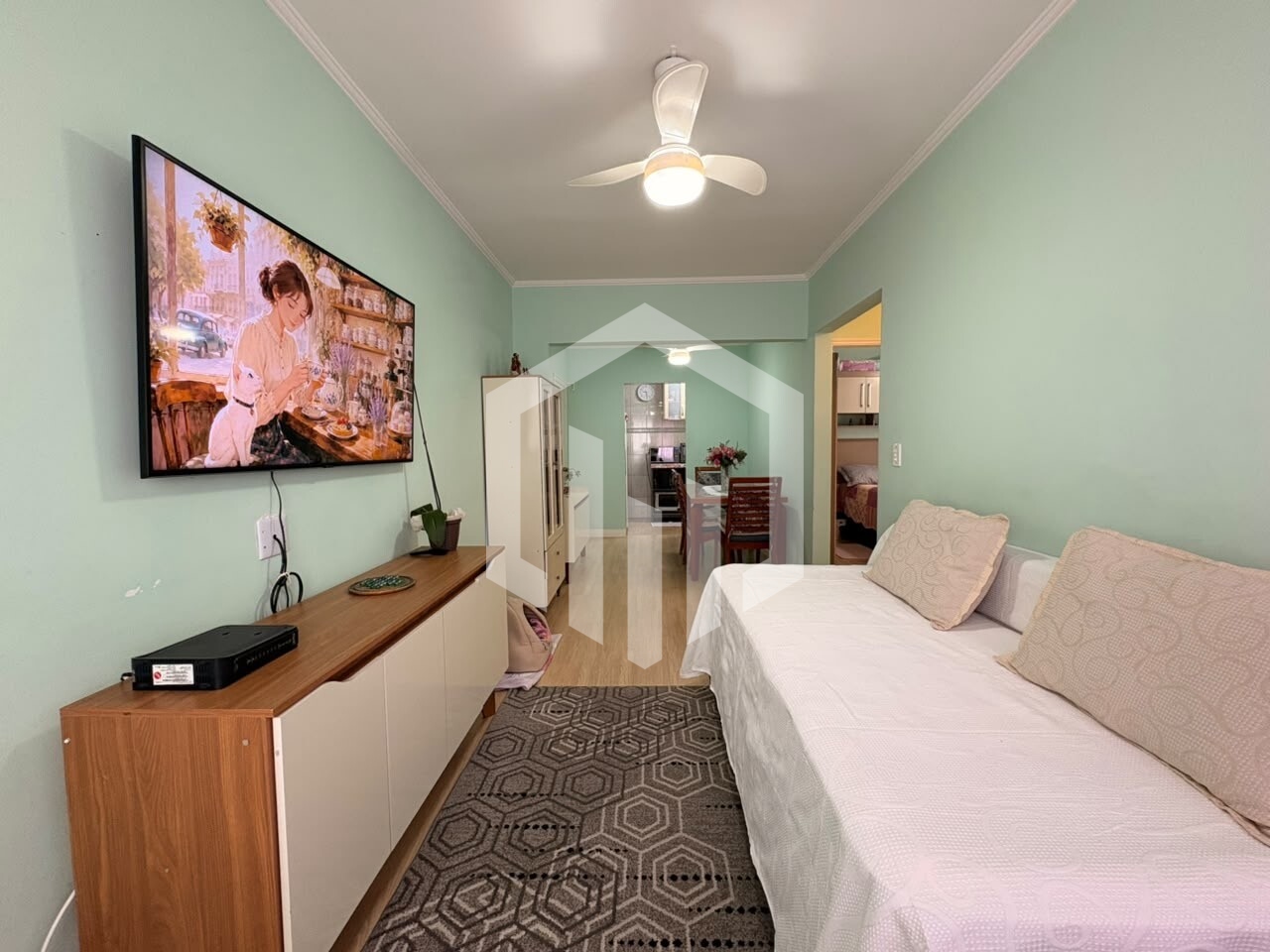 Apartamento com 2 dormitórios no Canto do Forte