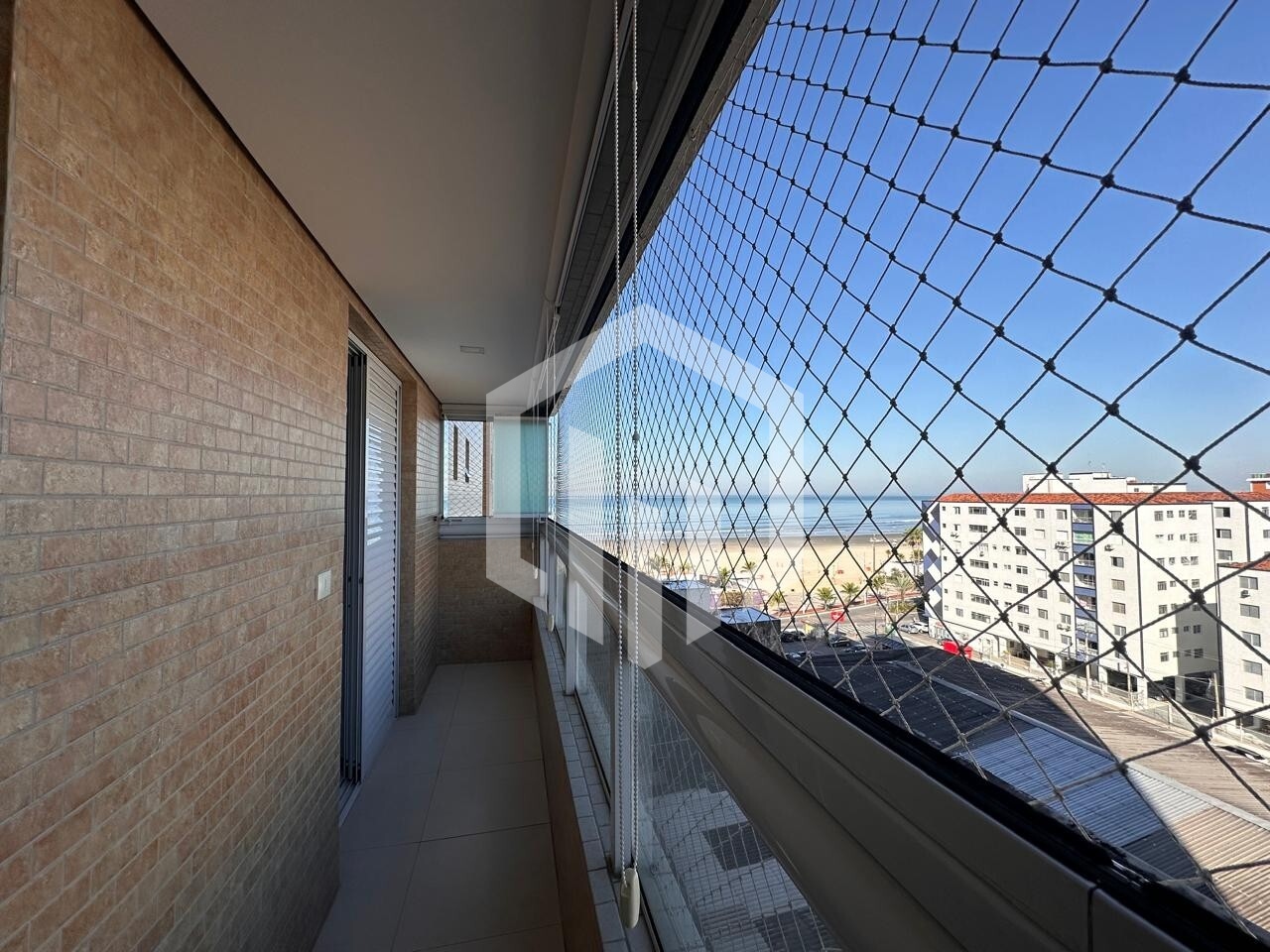 Apartamento mobiliado com vista lateral para o mar no coração do Boqueirão, com lazer completo na co