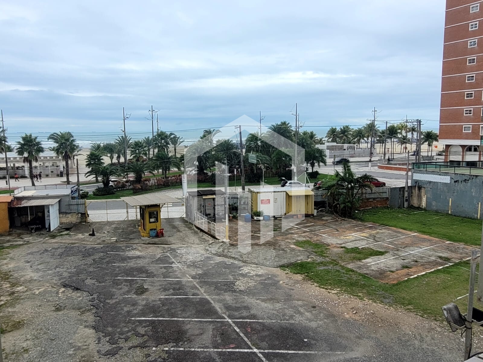 Apartamento mobiliado com vista para o mar na Guilhermina, Praia Grande