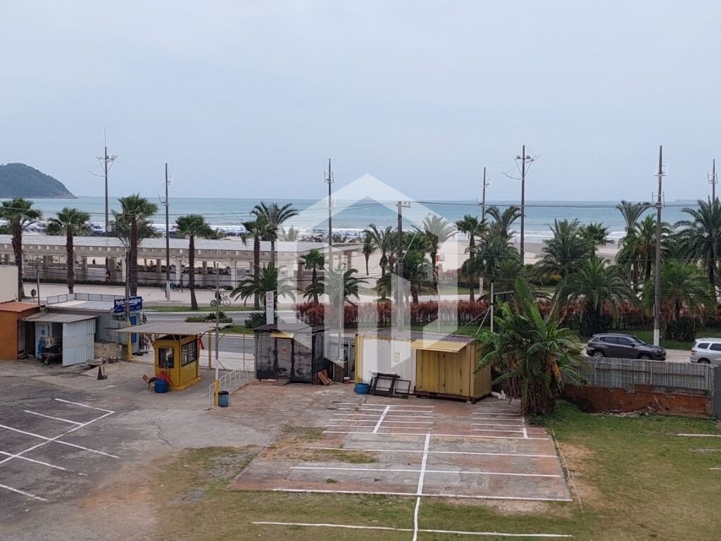Apartamento mobiliado com varanda gourmet e vista frontal para o mar na Guilhermina