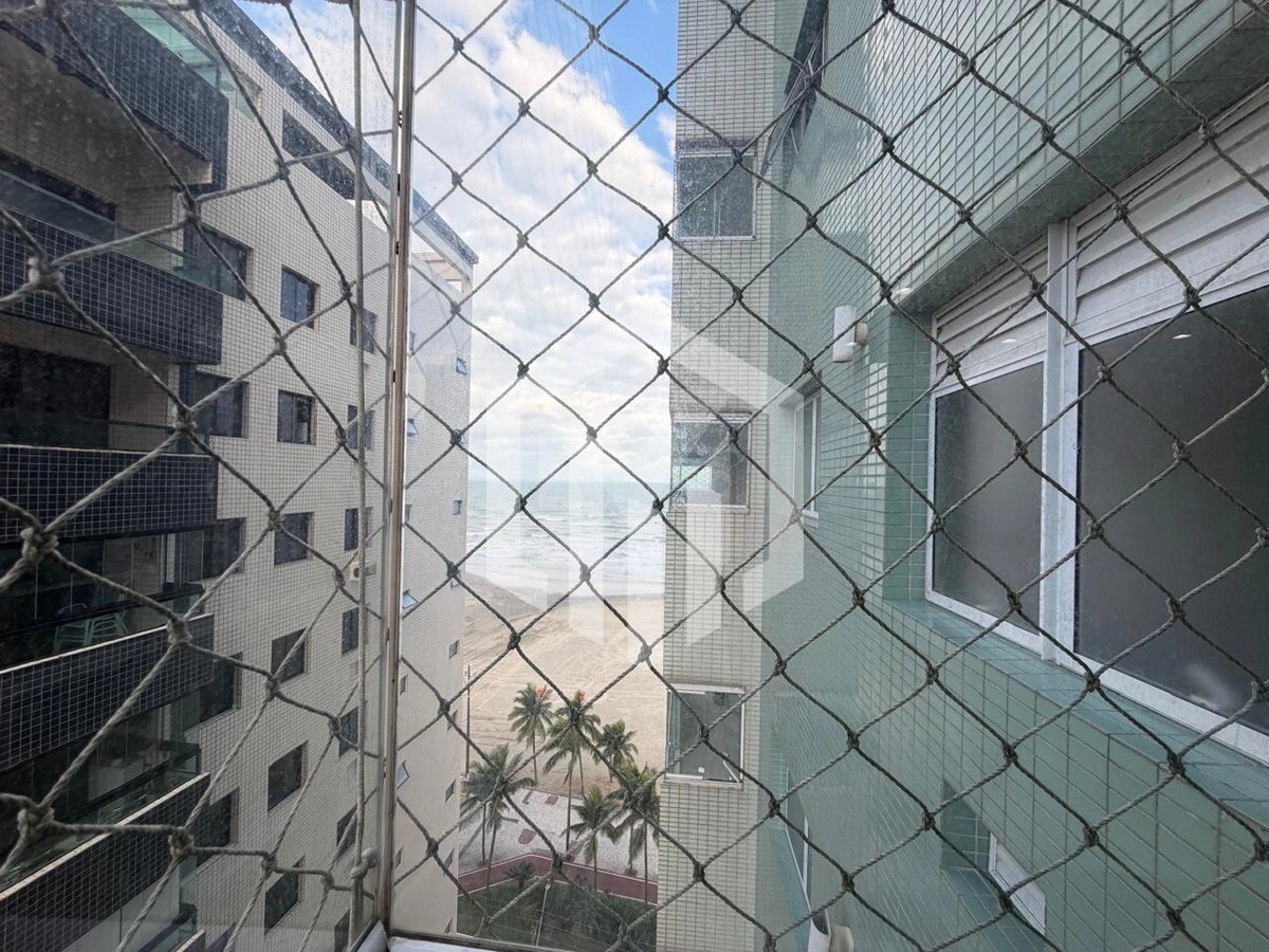 Apartamento com vista lateral para o mar na Aviação em Praia Grande