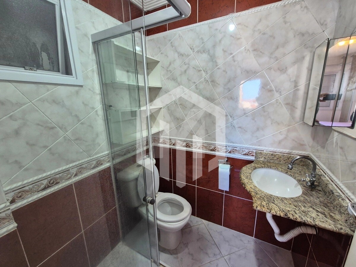 Apartamento mobiliado de 2 quartos com suíte, vaga e infraestrutura completa no Canto do Forte, Prai