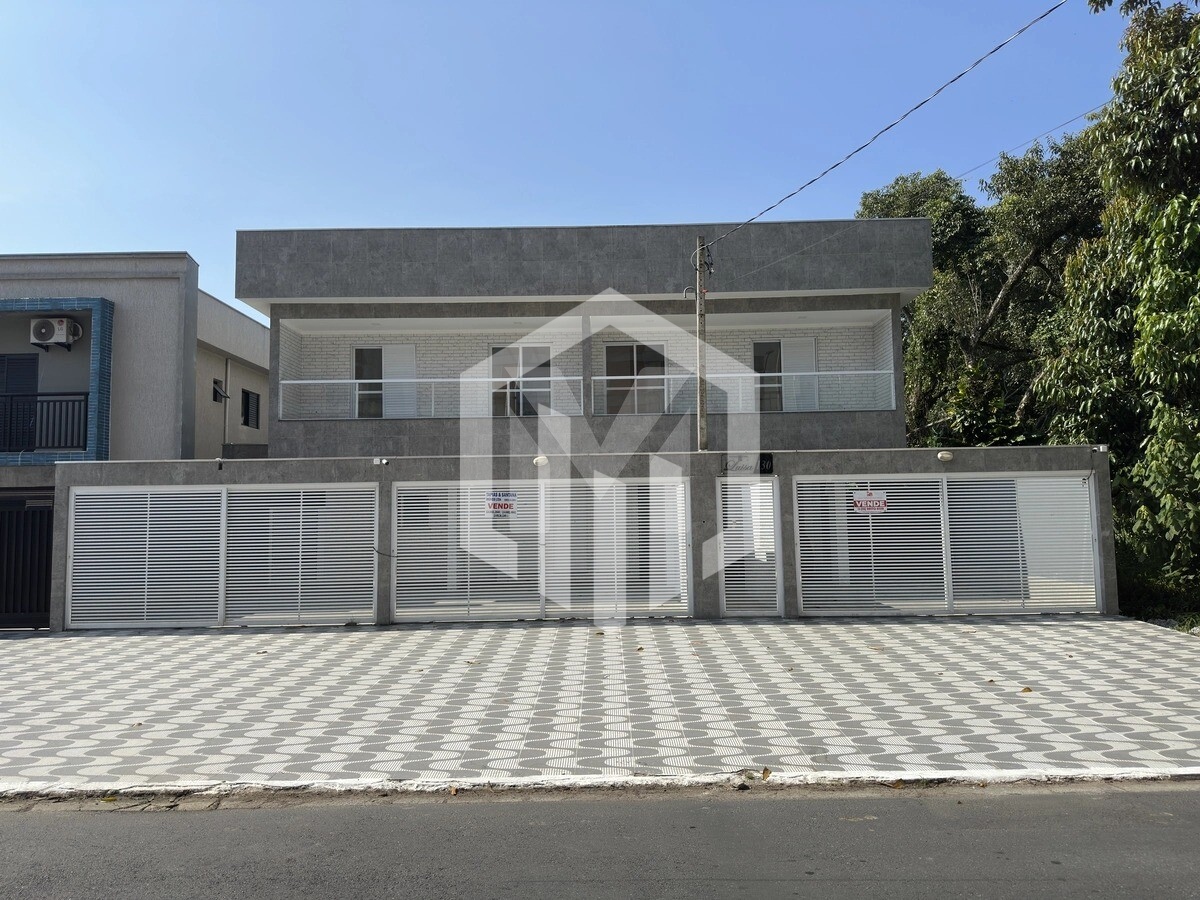 Casa de 2 dormitórios com vaga no Tude Bastos, Praia Grande