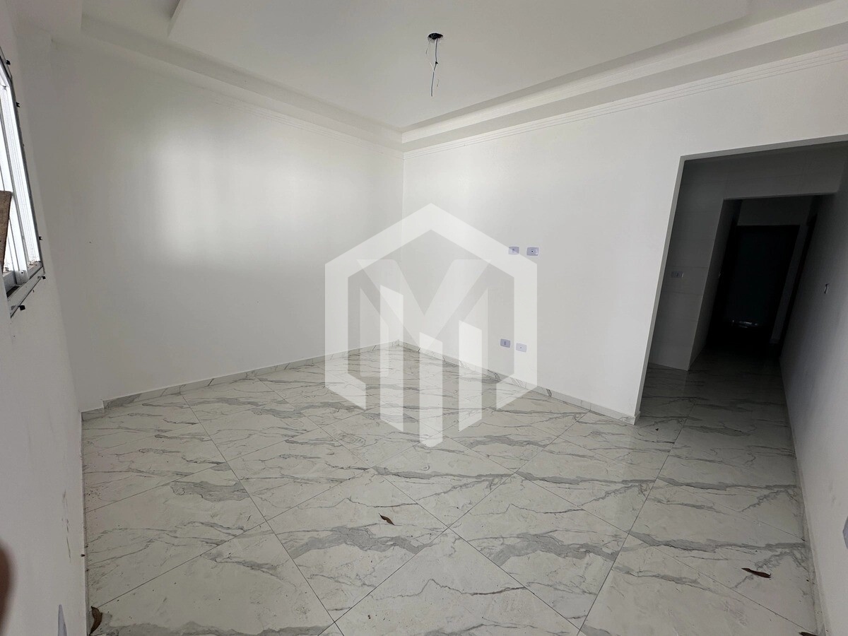 Casa em Condomínio em Praia Grande com 2 dormitórios, suíte, vaga e perto do Litoral Plaza