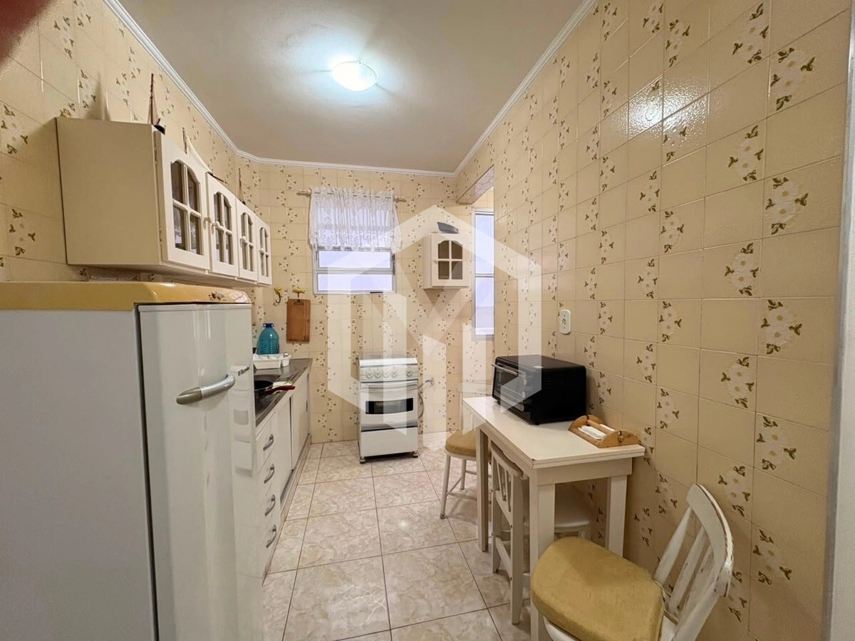 Apartamento pronto para morar na Av. Paris, 50m², 1 quarto, vaga em Praia Grande